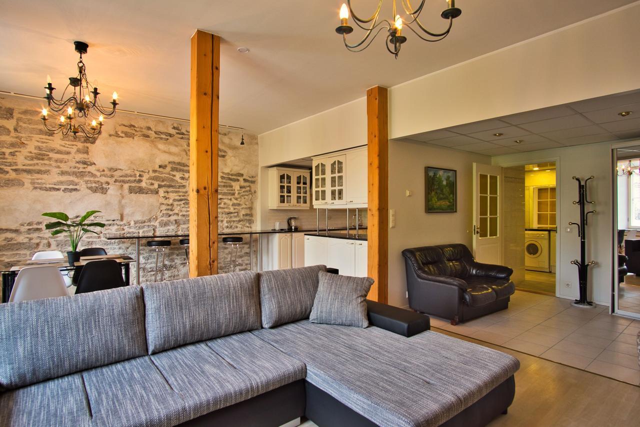 Dream Stay - Old Town Church View Apartment With Sauna تالين المظهر الخارجي الصورة